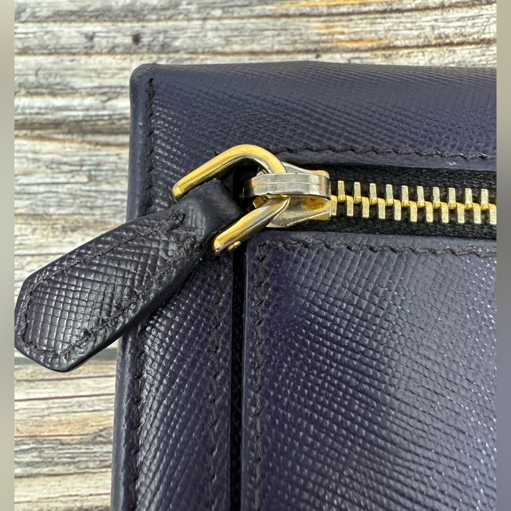 Prada Saffiano Leather Wallet Purple EUC - Picture 7 of 16